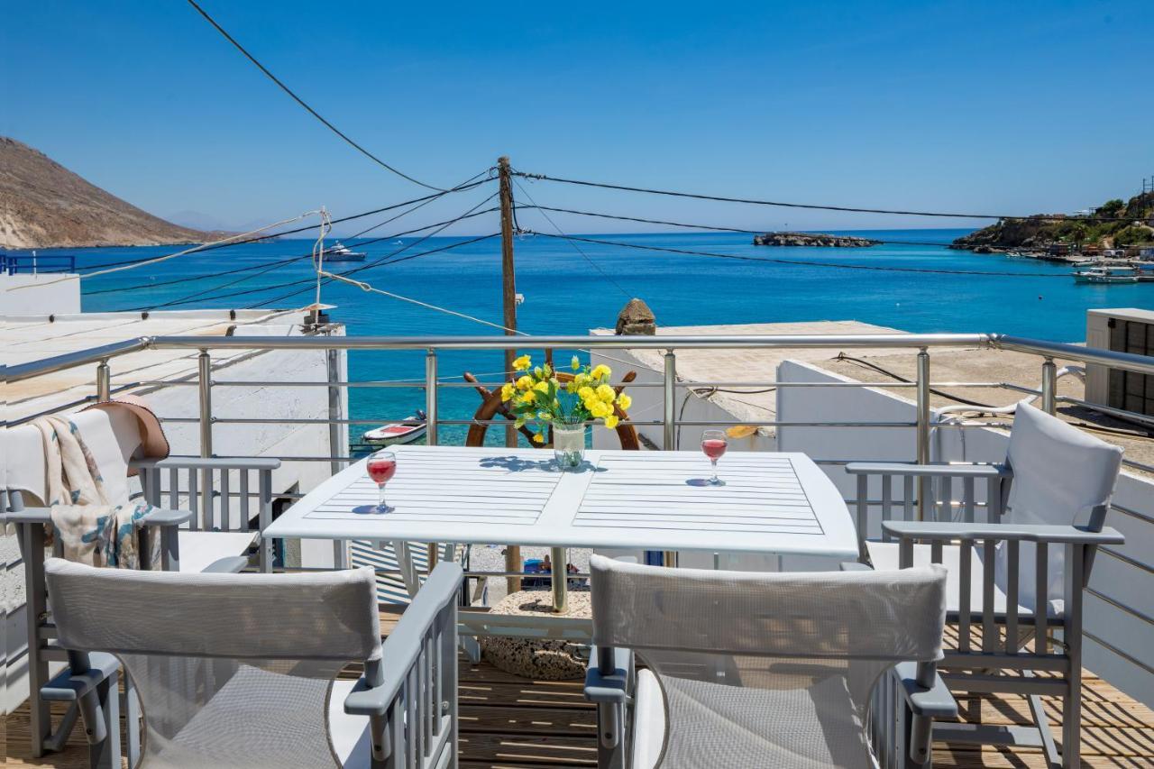 Plori - Molos Apartments Loutro Bagian luar foto